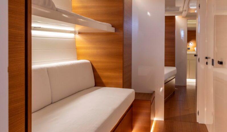 
								VISMARA MOMI M80 full									