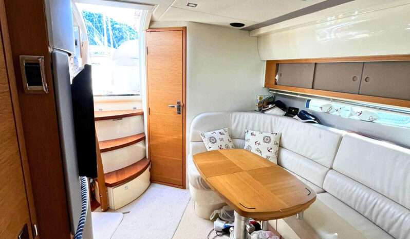 
								FAIRLINE TARGA 38 full									