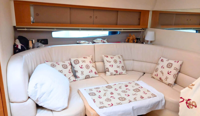 
								FAIRLINE TARGA 38 full									