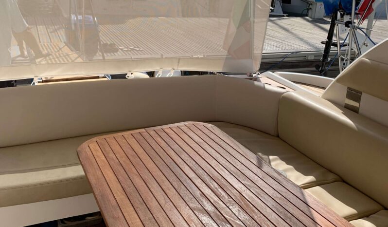 
								FAIRLINE TARGA 38 full									